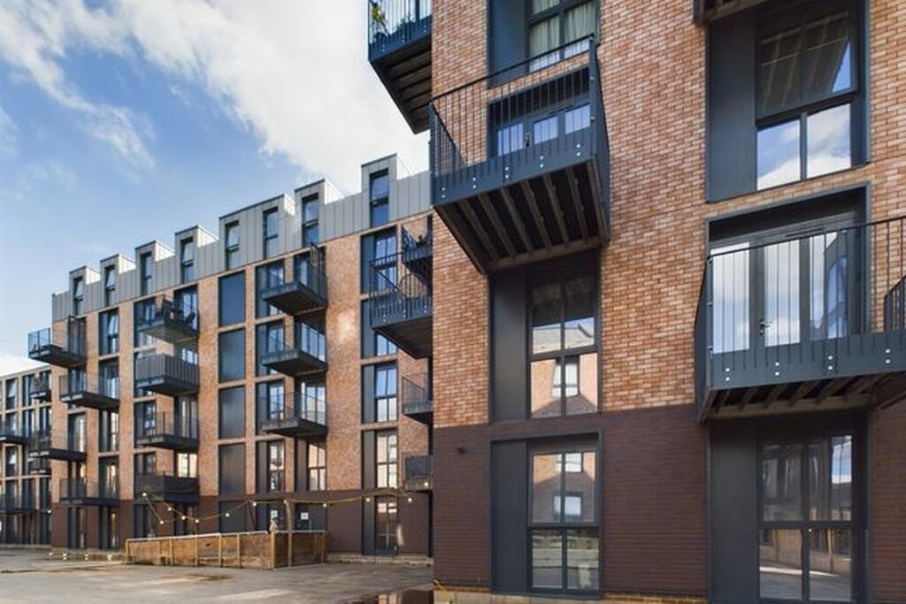 Main image of property: The Old Works, HP11