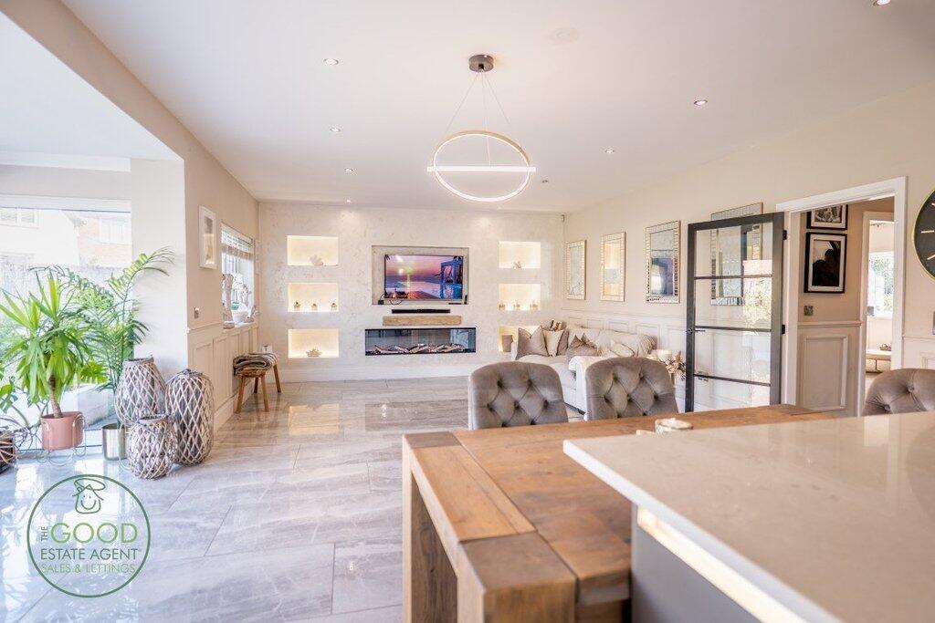 House in Preston - View 4