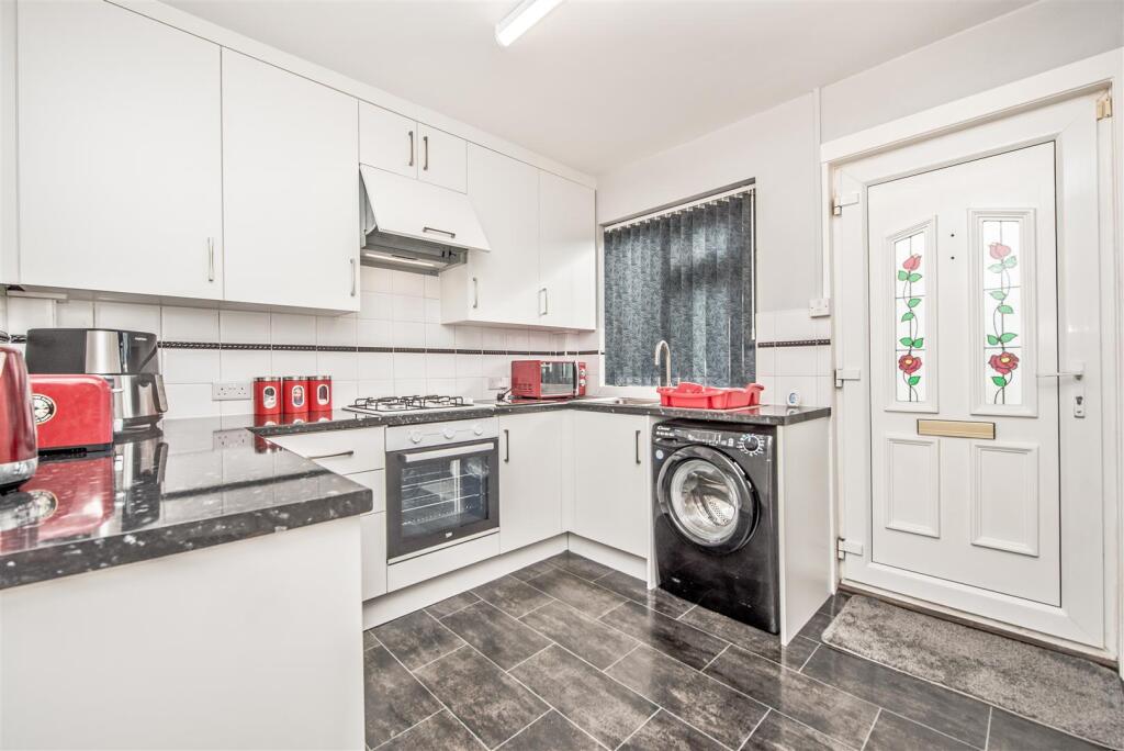 House in Leeds, West Yorkshire - View 3