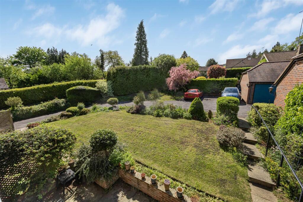 Peppard Road, Sonning Common, Reading - View 4