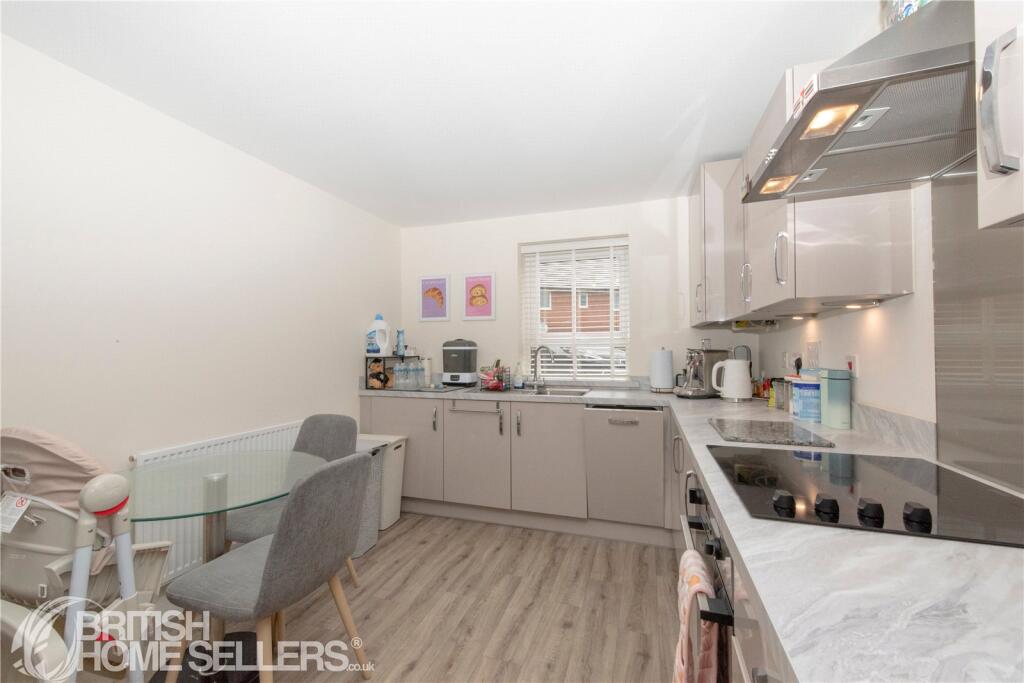 House in Northampton, Wellingborough - View 2