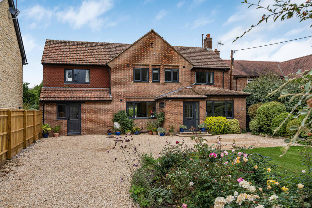 Main image of property: Appleton Road, Cumnor, OX2