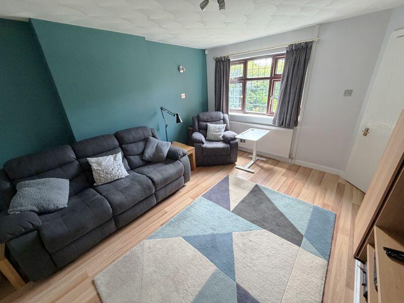 Pinewood Avenue - Bispham - FY2 0EF photo 3