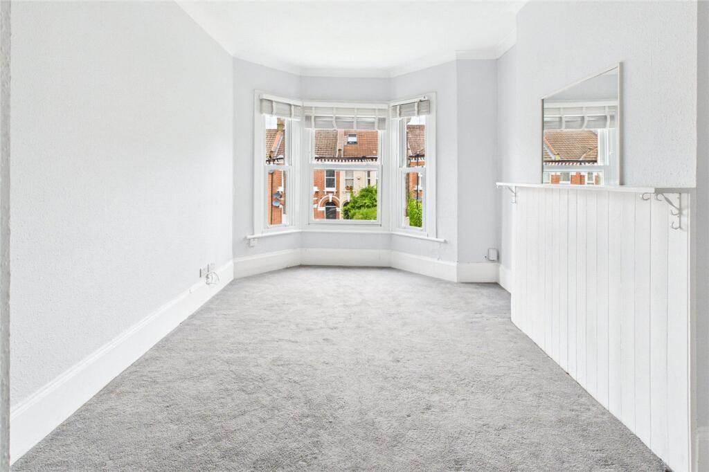 Apartment in London - View 2