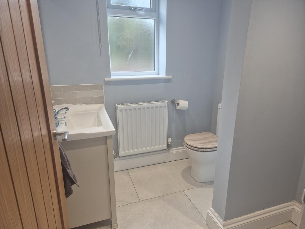 House in Frodsham, Kingsley - View 4