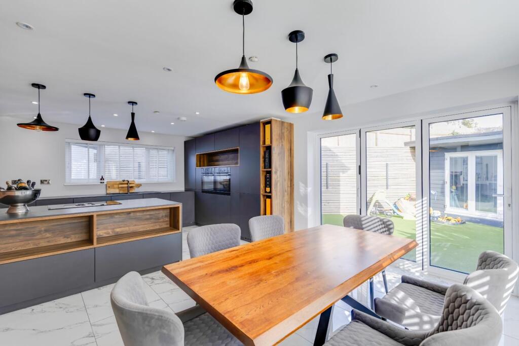 House in Cardiff - View 5