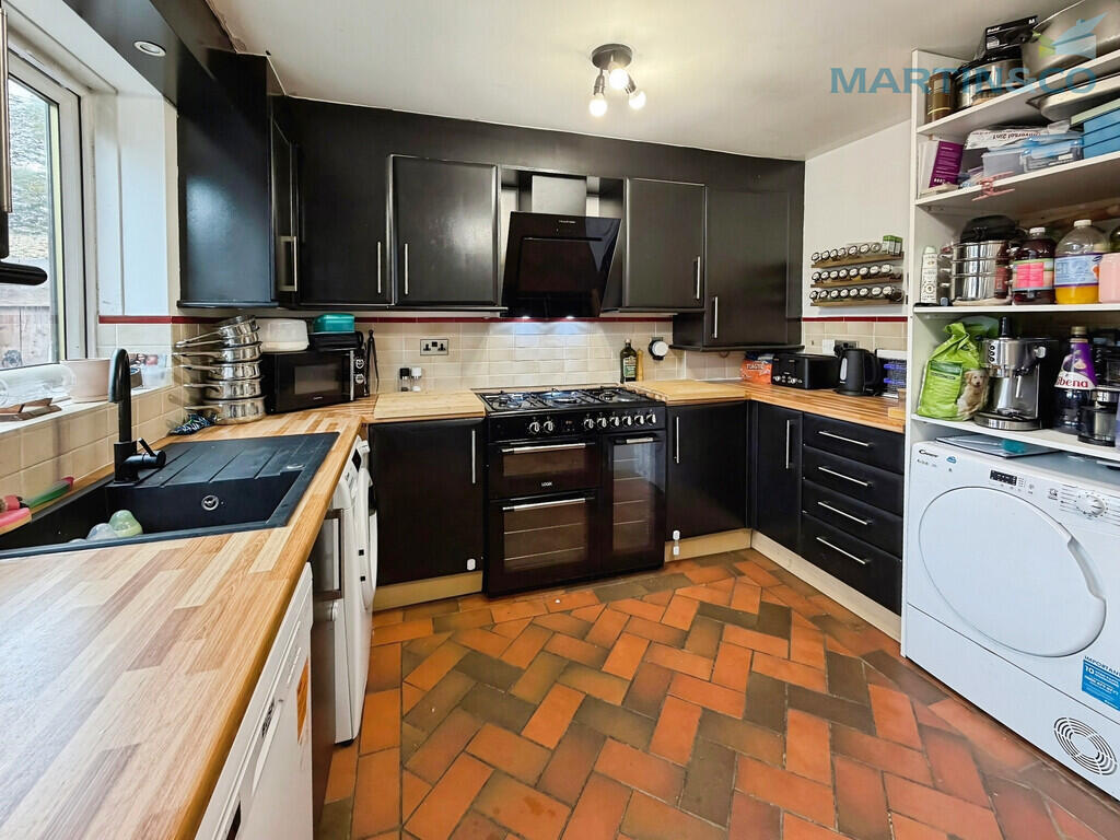 House in Gainsborough - More