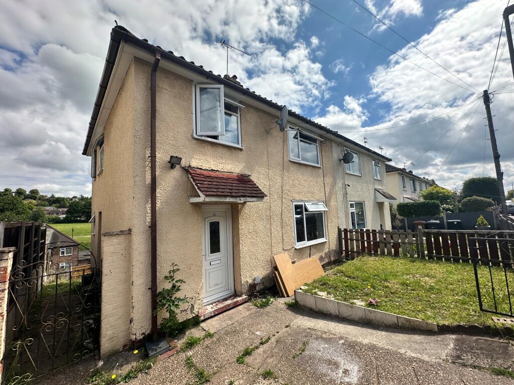 Main image of property: Calverton Avenue, Carlton, NG4 1ND