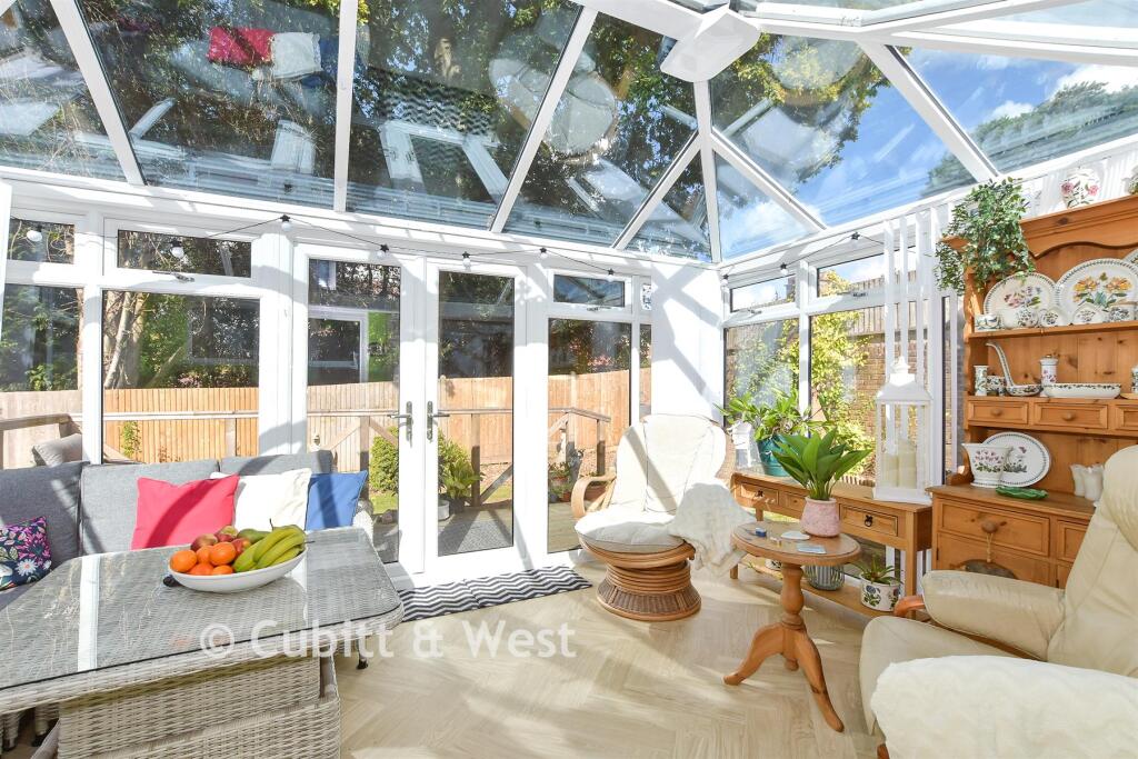 House in Tonbridge - More