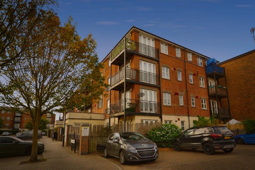 Main image of property: Gareth Drive, London, N9