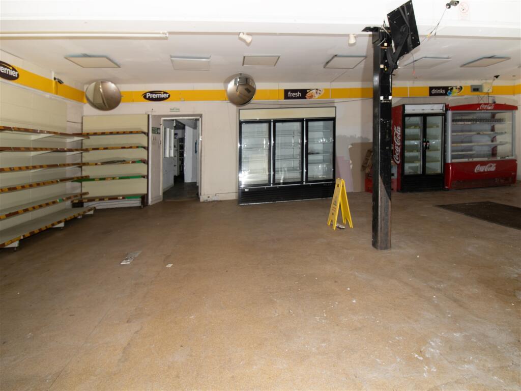 Somerdale Shop and 5 Bed Flat, Highland photo 2