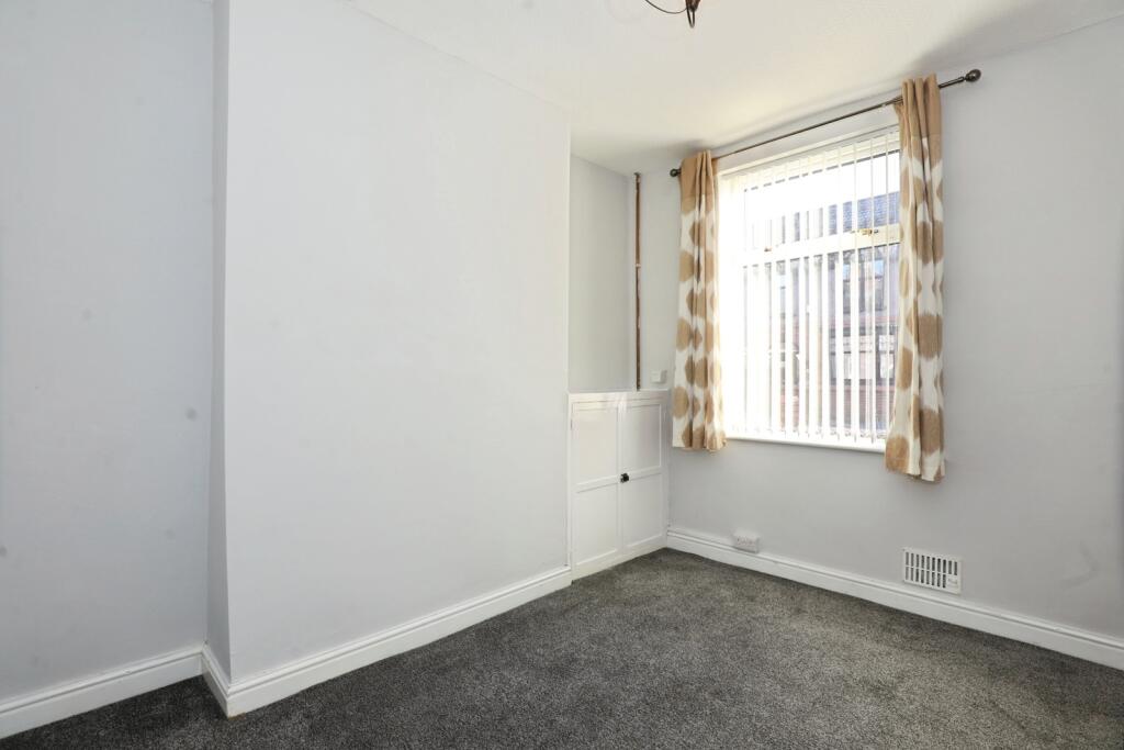Minshull New Road, Crewe, Cheshire, CW1 photo 3
