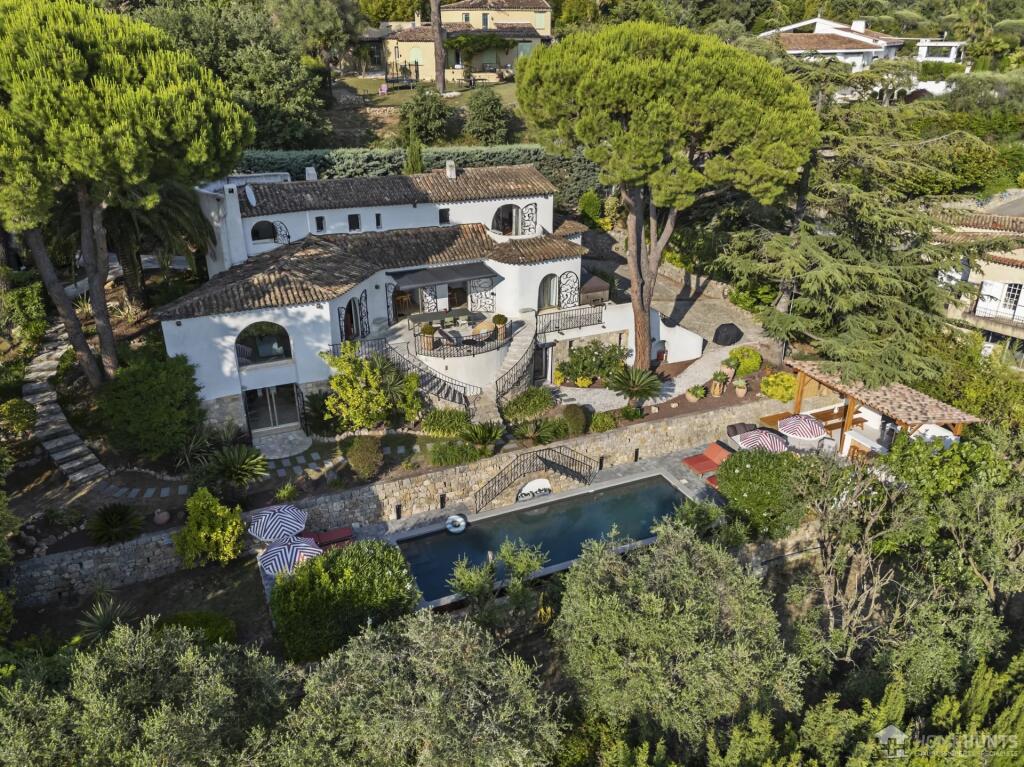 Main image of property: Provence-Alps-Cote d`Azur, Alpes-Maritimes, Mougins