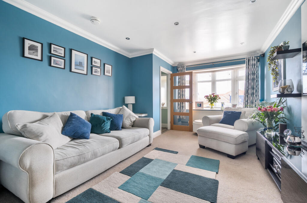 Freshbrook Road, Lancing, West Sussex, BN15 photo 2