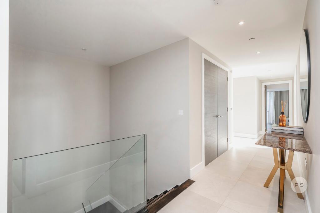 Additional image 13 of Duplex Penthouse, Altiori, Lower Parkstone, Poole, BH14