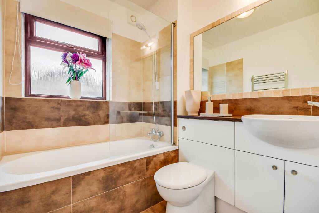 Belvawney Close, Chelmsford photo 5
