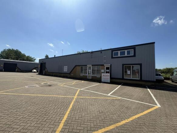 Unit 18 Millbrook Close - External .jpeg