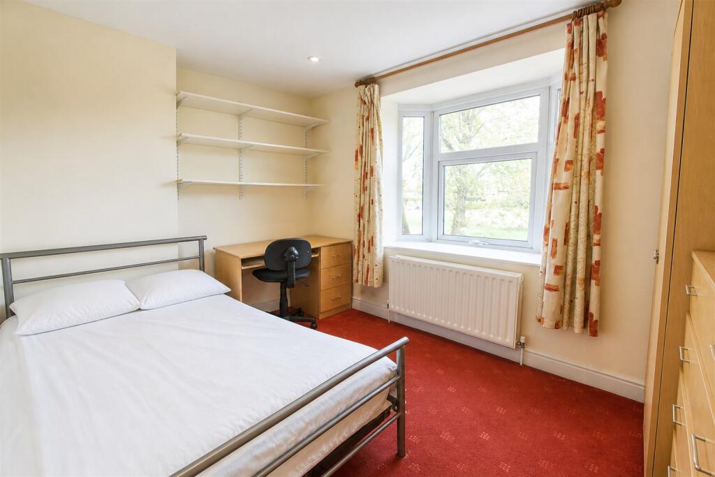 5 bedroom house for rent