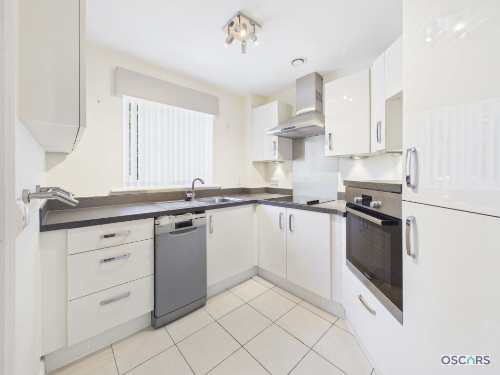 Apartment in Hull - View 5