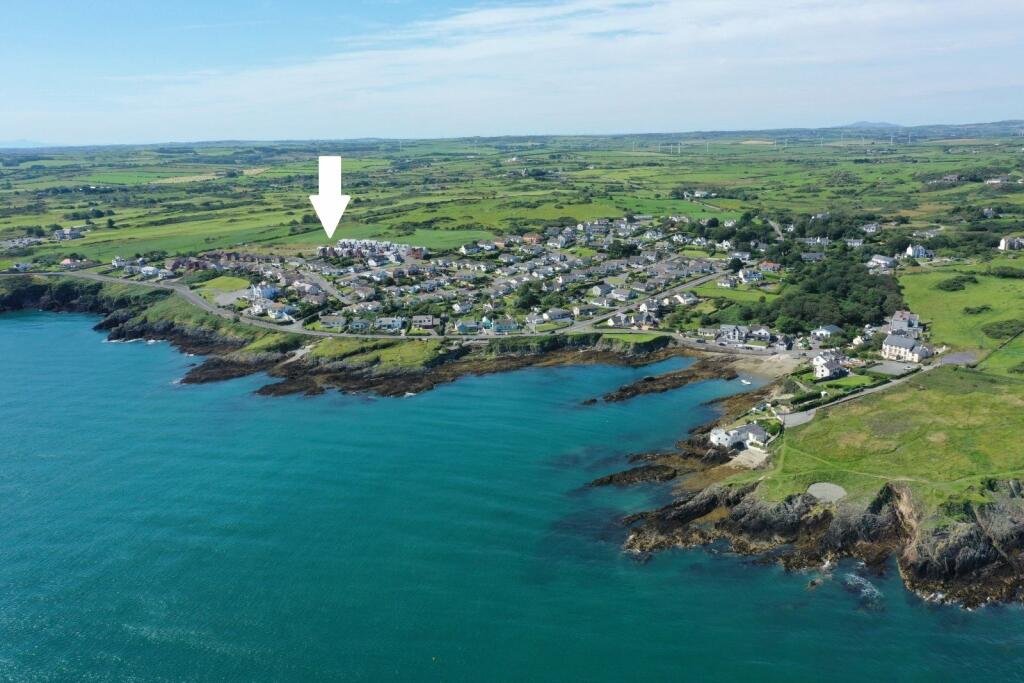 3-bed detached on Parys Uchaf, Bull Bay, Anglesey, Sir Ynys Mon, LL68, £375,000