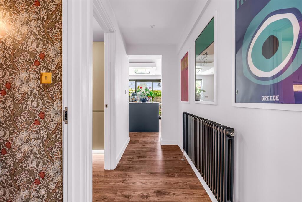 House in Welwyn Hatfield, Wilshere Park, Welwyn - View 5