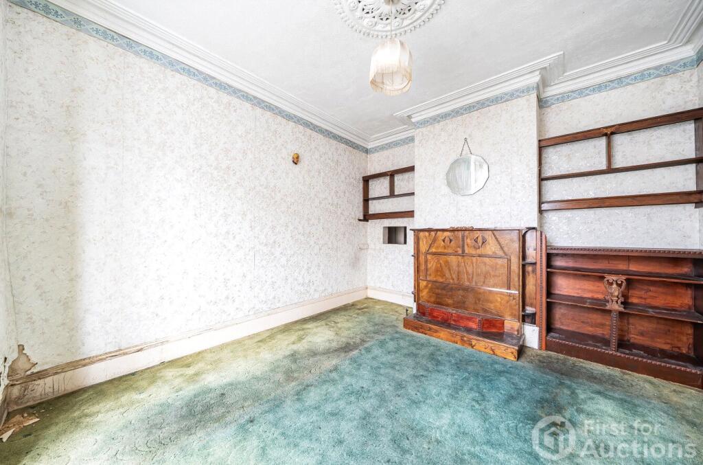House in Portsmouth - View 5