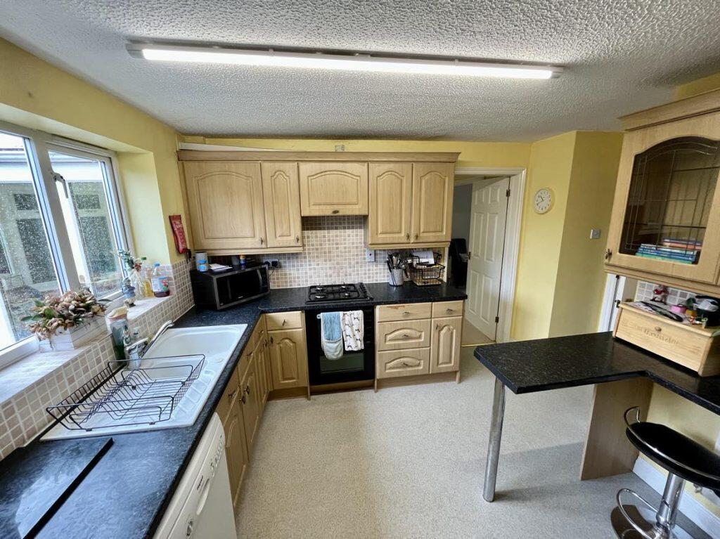 House in Thatcham, West Berkshire - View 4