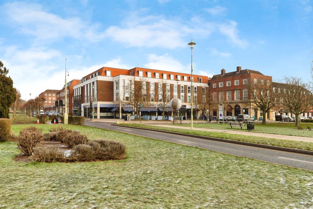 Main image of property: Parkway, Welwyn Garden City