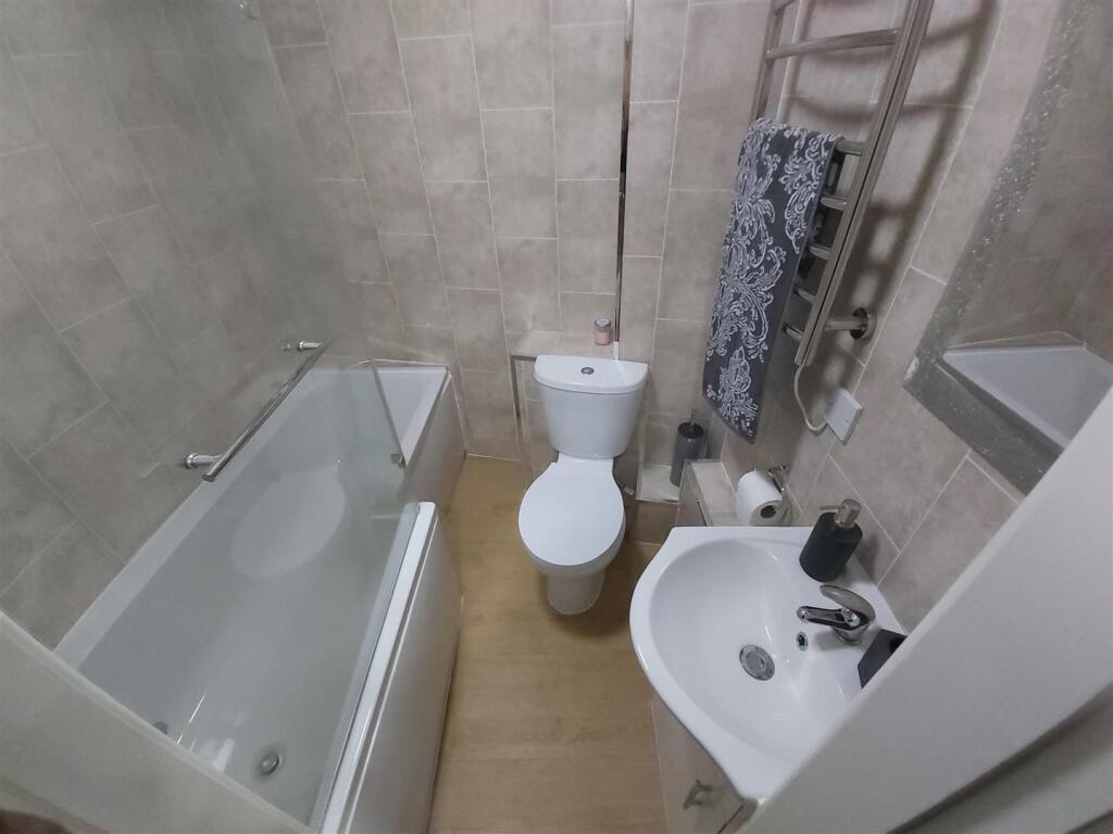 Additional image 7 of Tiverton Road