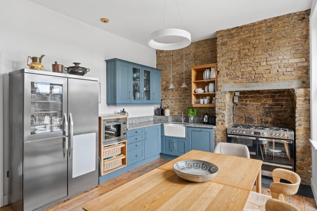 Apartment in London, Mortlake - View 4