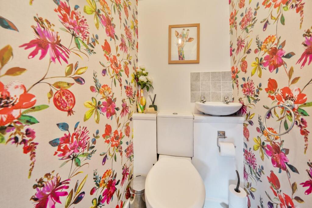 Furze Way, Waterlooville - More