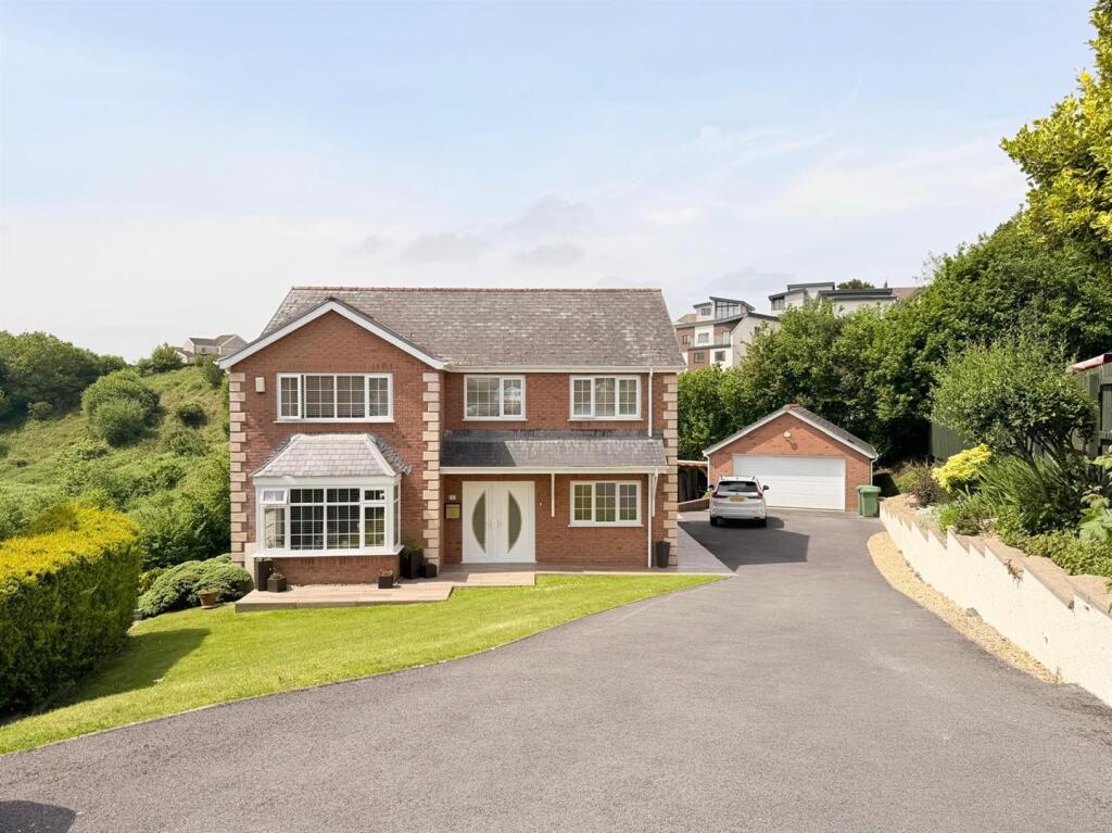 Main image of property: Golwg Yr Afon, Fforest, Pontarddulais, Swansea