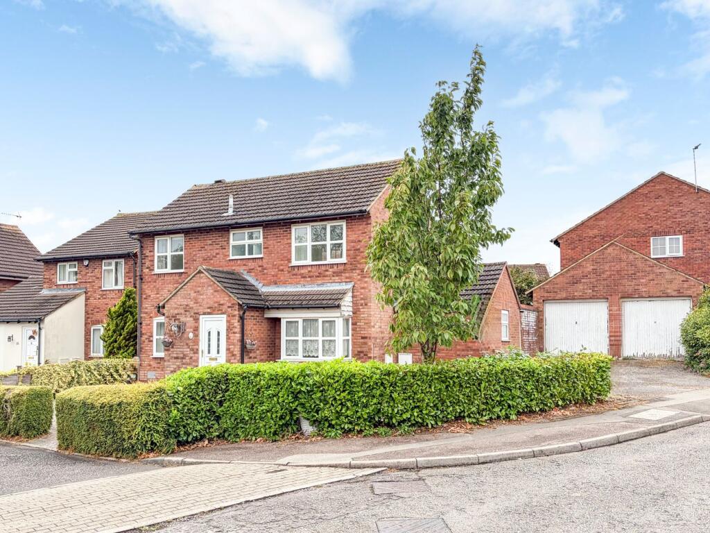 Main image of property: Shorham Rise, Two Mile Ash, Milton Keynes, MK8