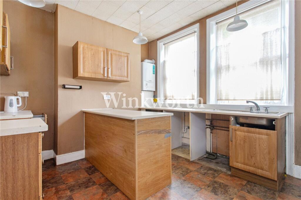 Apartment in London - View 5