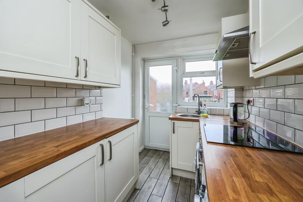 House in Ashfield, Hucknall - View 4