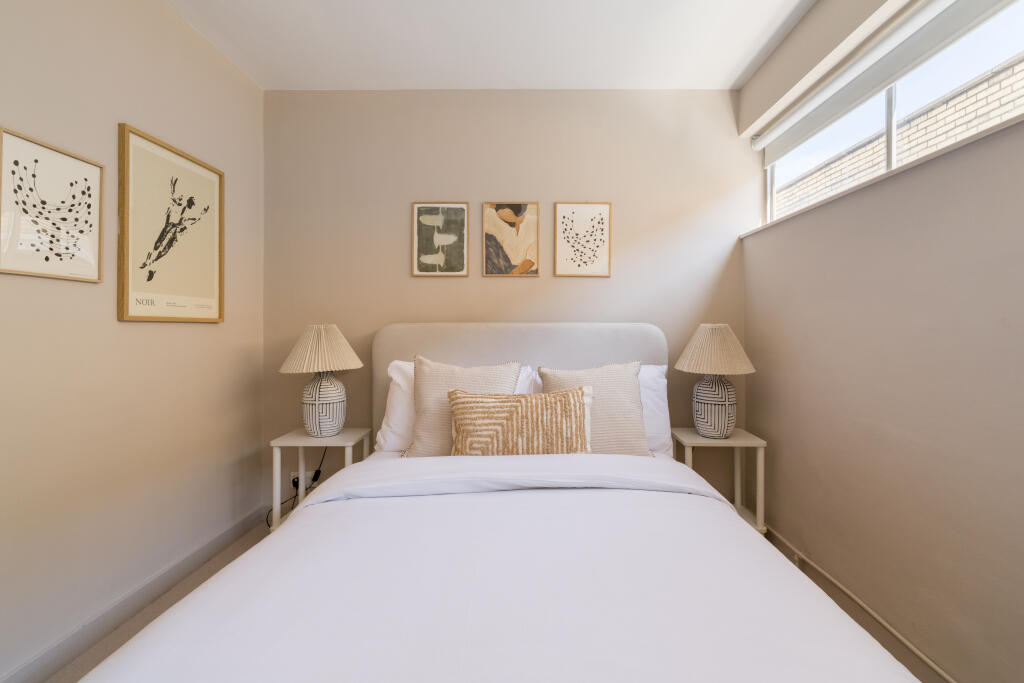 Apartment in London - More