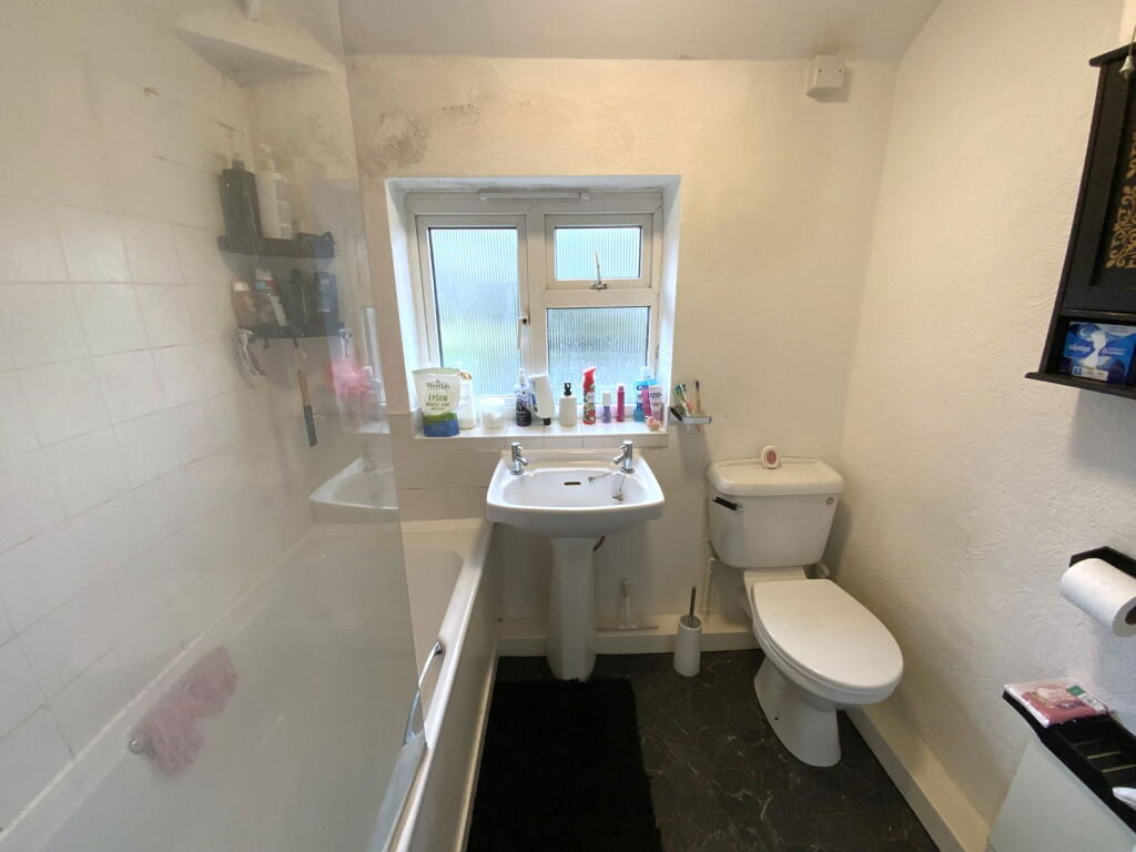 Additional image 5 of ROWLEY REGIS, Sheepfold Close