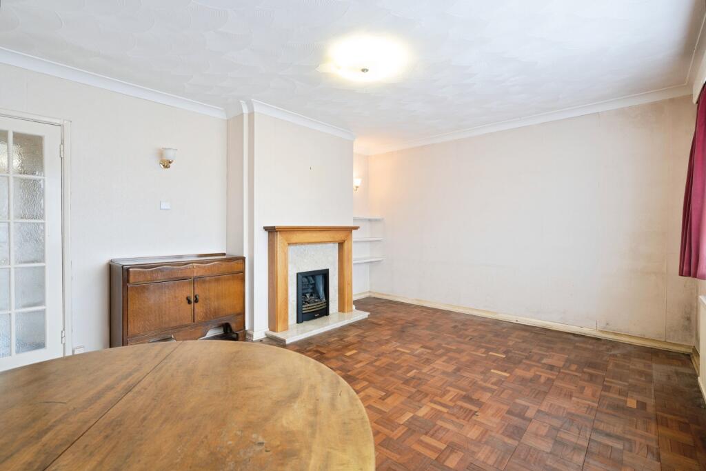 St. Marys Close, Littlehampton, BN17 photo 4