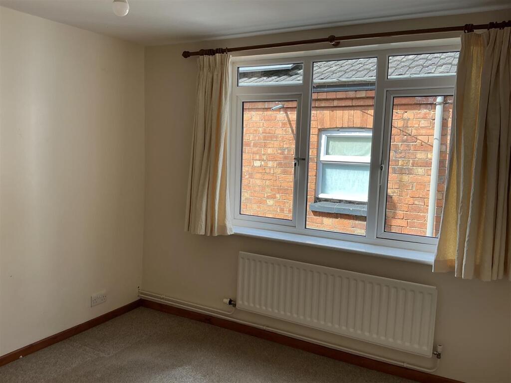 Apartment in Rugby, New Bilton - More