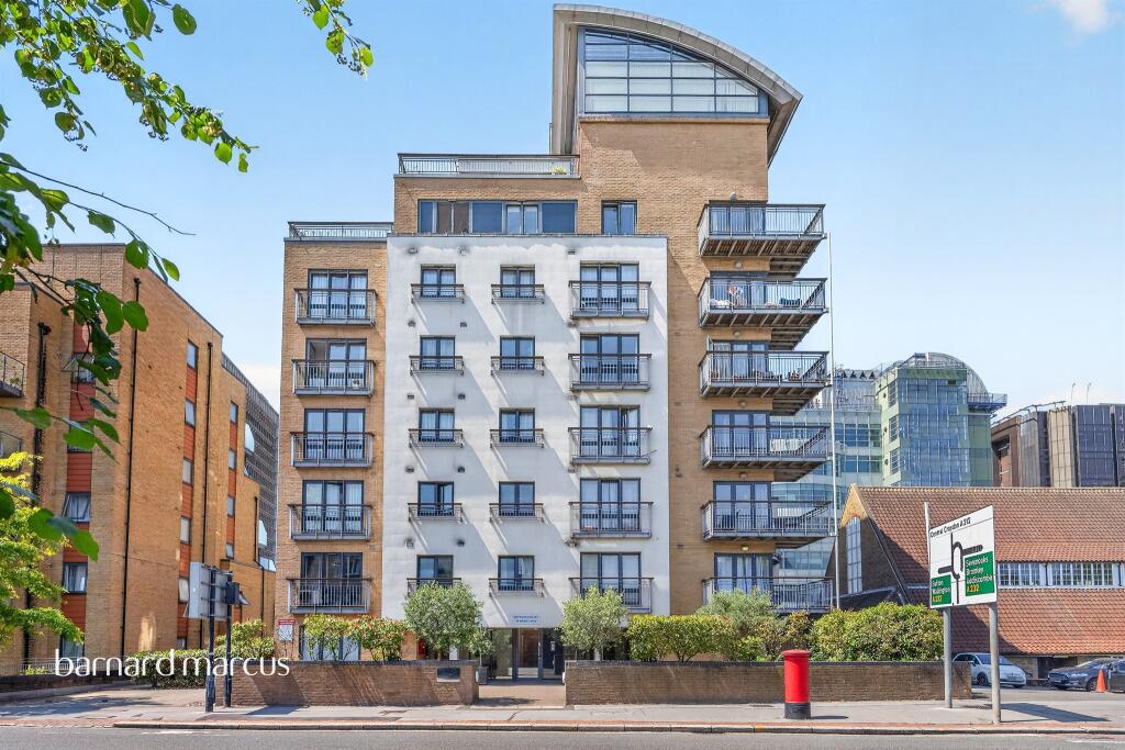 Main image of property: Park Lane, Croydon