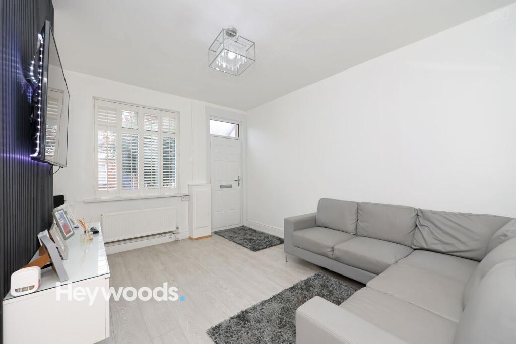 House in Stoke-on-Trent - View 5