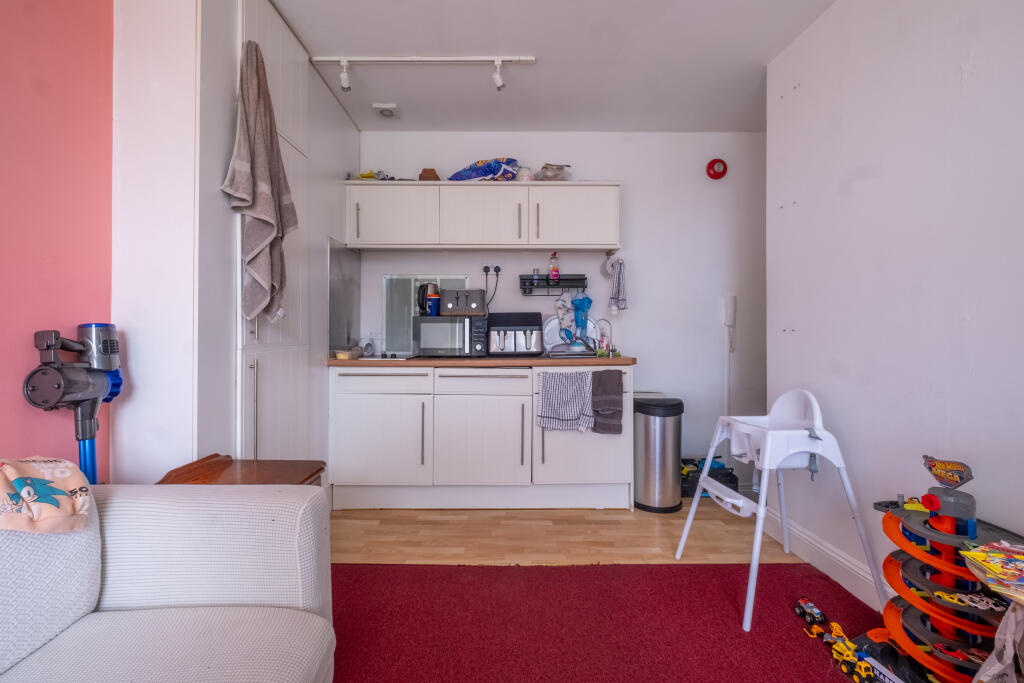 Apartment in Bournemouth - View 5