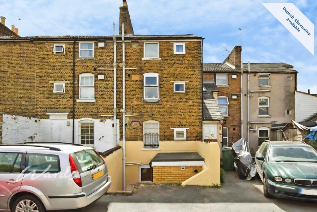 Apartment in Maidstone, Kent - More