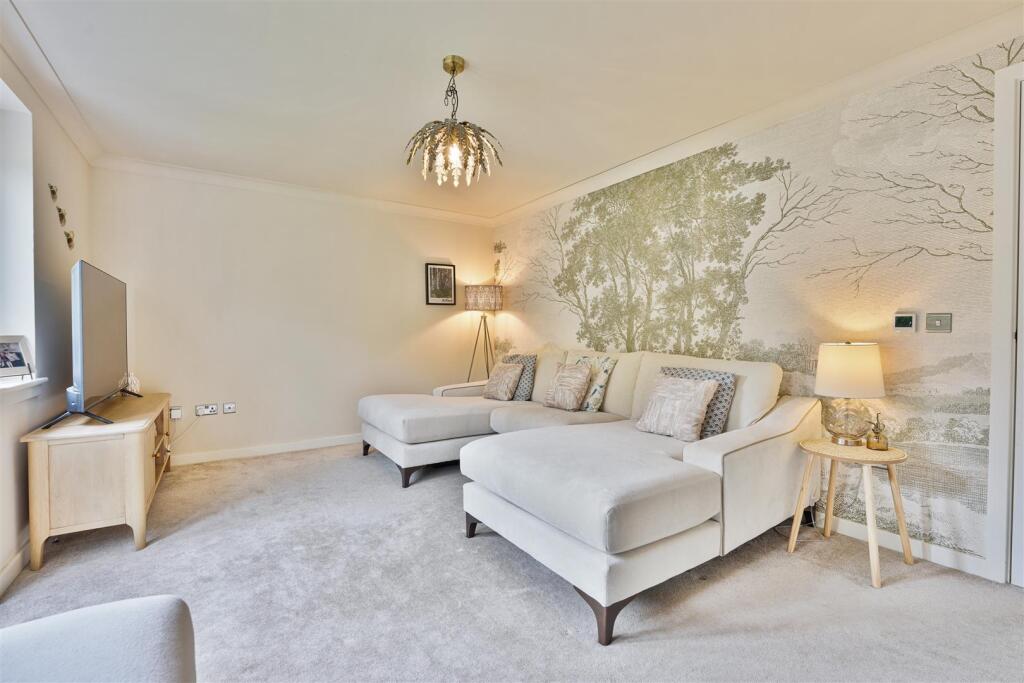 House in Motherwell, North Lanarkshire - View 4