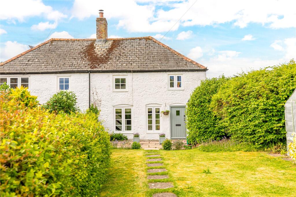 House in Baydon, Wiltshire - View 3