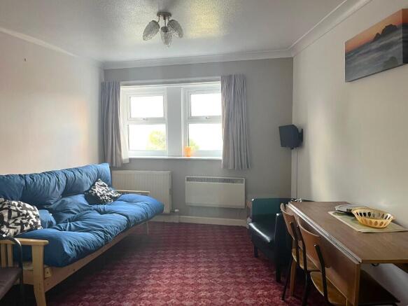 Flat 5