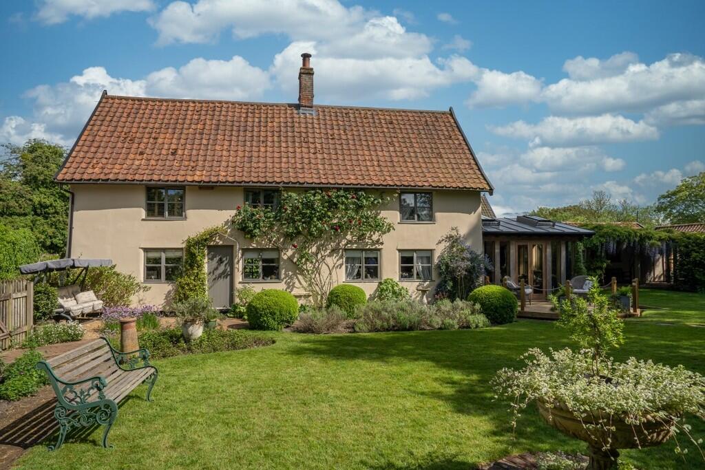 Main image of property: Tacolneston