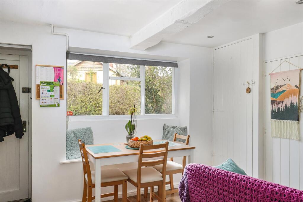 House in Stroud - View 3