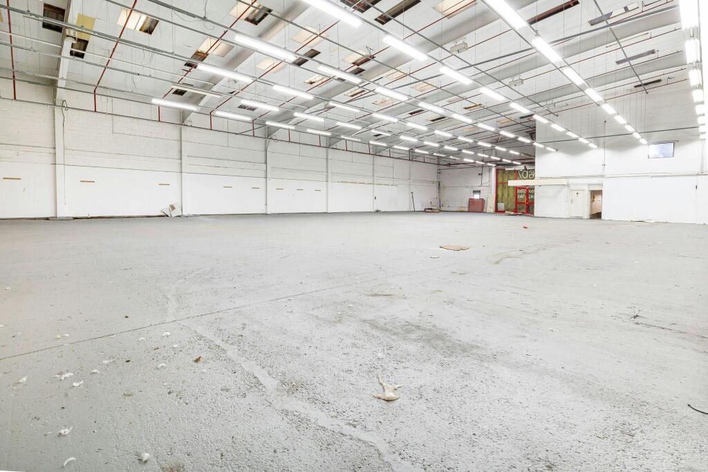 Forest_Real_EstateUnit_3_Meridian_Trading_Estate23.jpg