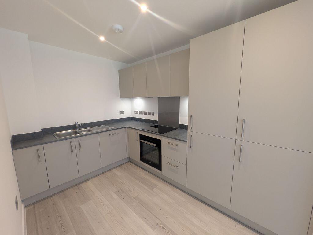 Apartment in London - View 2